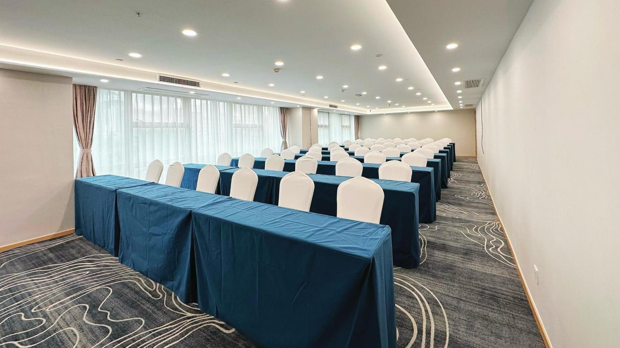 Holiday Inn Express Qingdao City Center By Ihg ภายนอก รูปภาพ